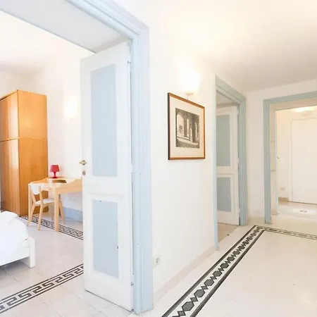 Vatican Comfortable Sunny Apartamento