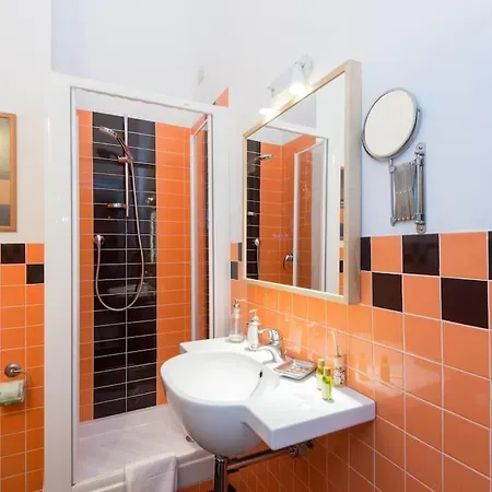 Vatican Comfortable Sunny Apartamento *